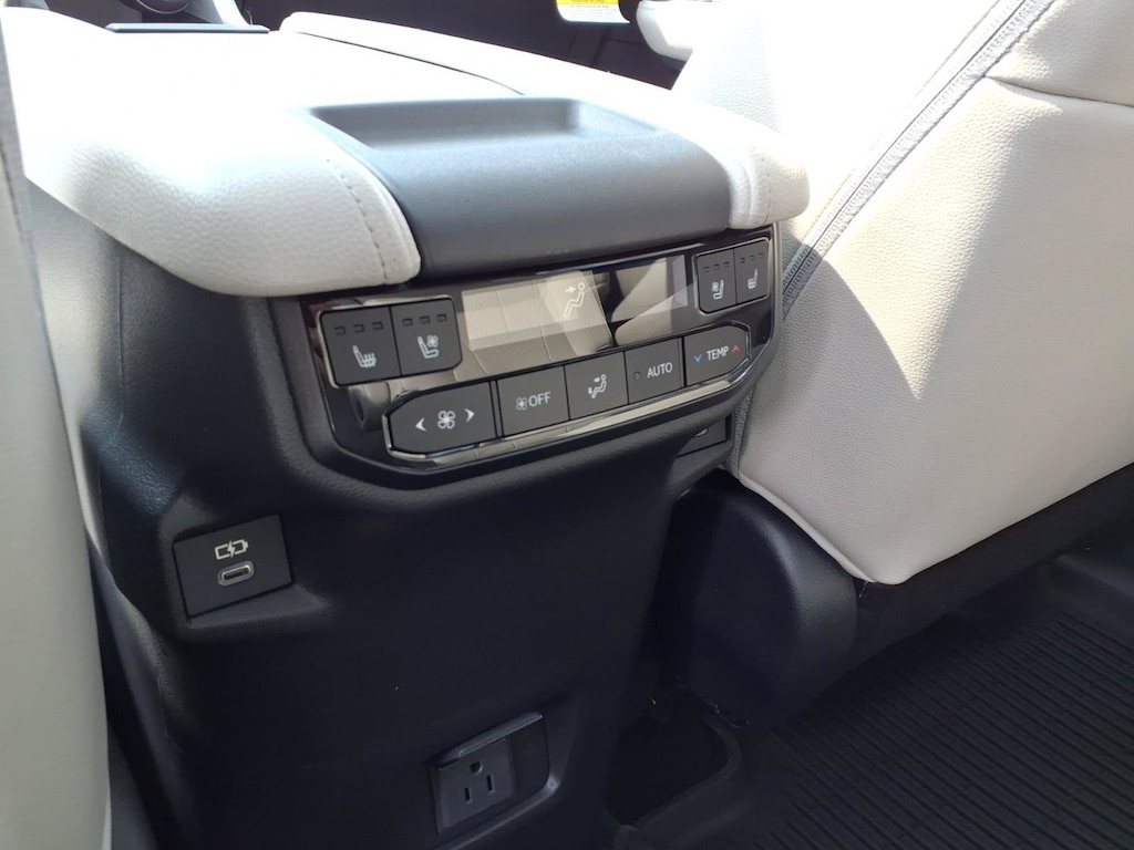 New 2026 Toyota Grand Highlander Platinum SUV