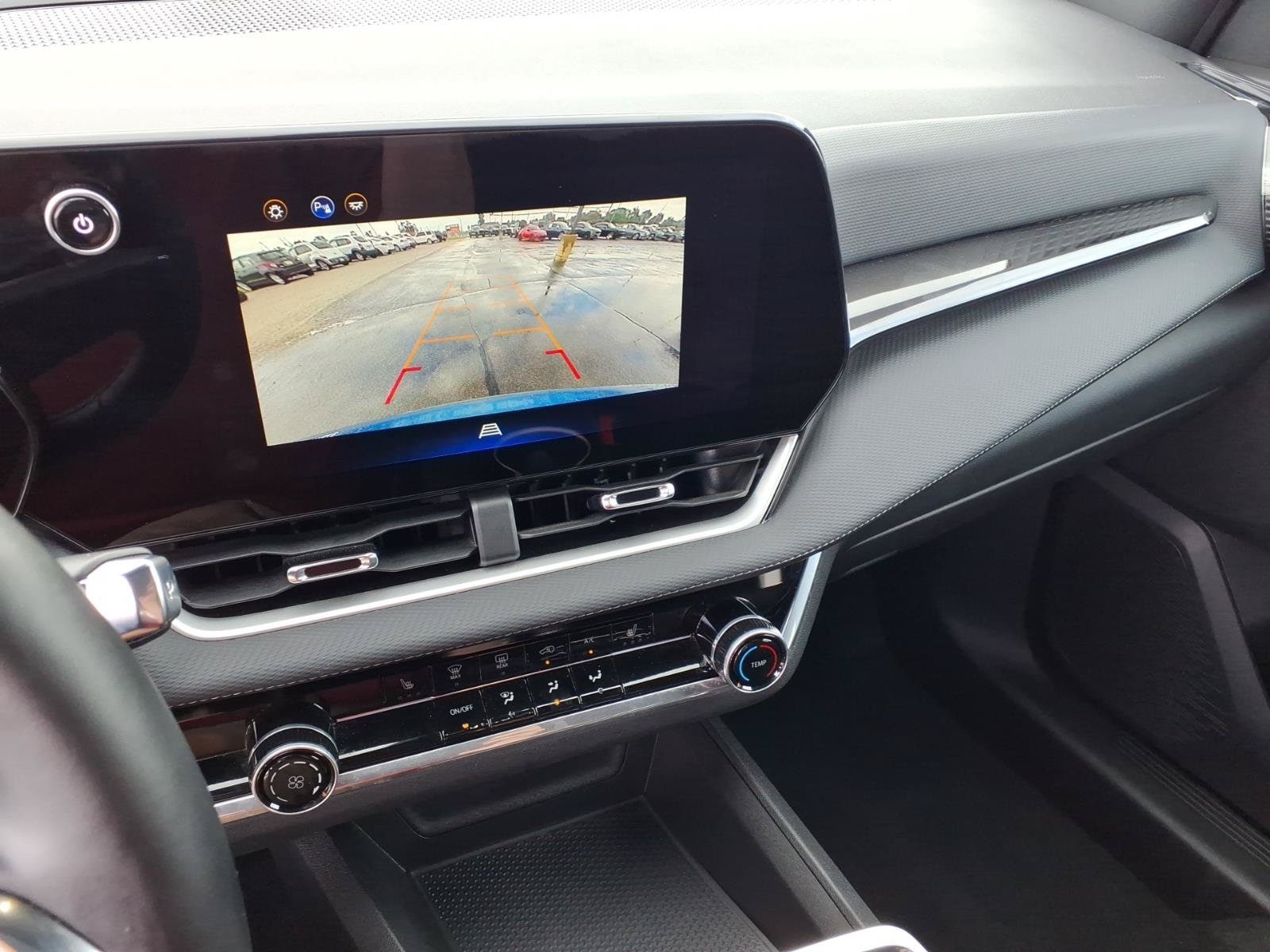 2025 Chevrolet Equinox LT - Photo 6