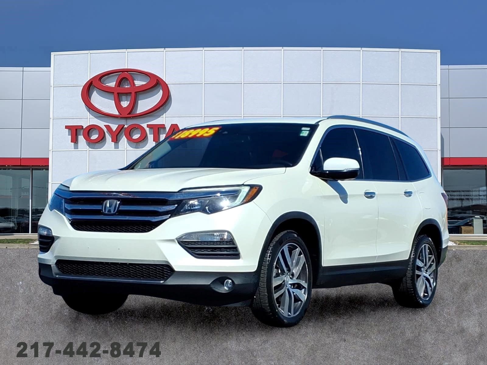 Used 2016 Honda Pilot Elite with VIN 5FNYF6H00GB046044 for sale in Tilton, IL