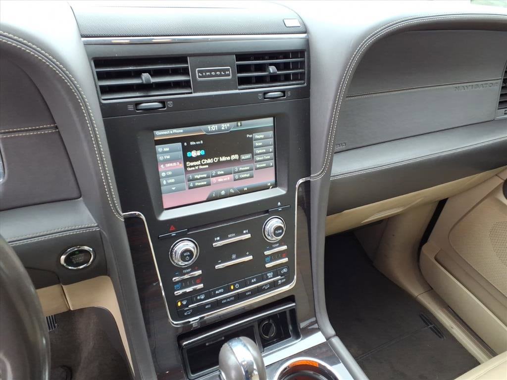 2015 Lincoln Navigator Base - Photo 9