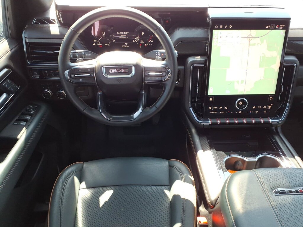 Used 2025 GMC Yukon AT4 SUV
