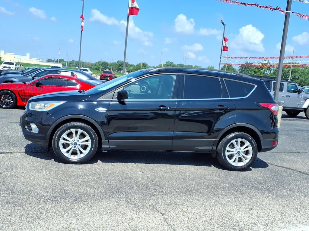 Used 2017 Ford Escape SE SUV