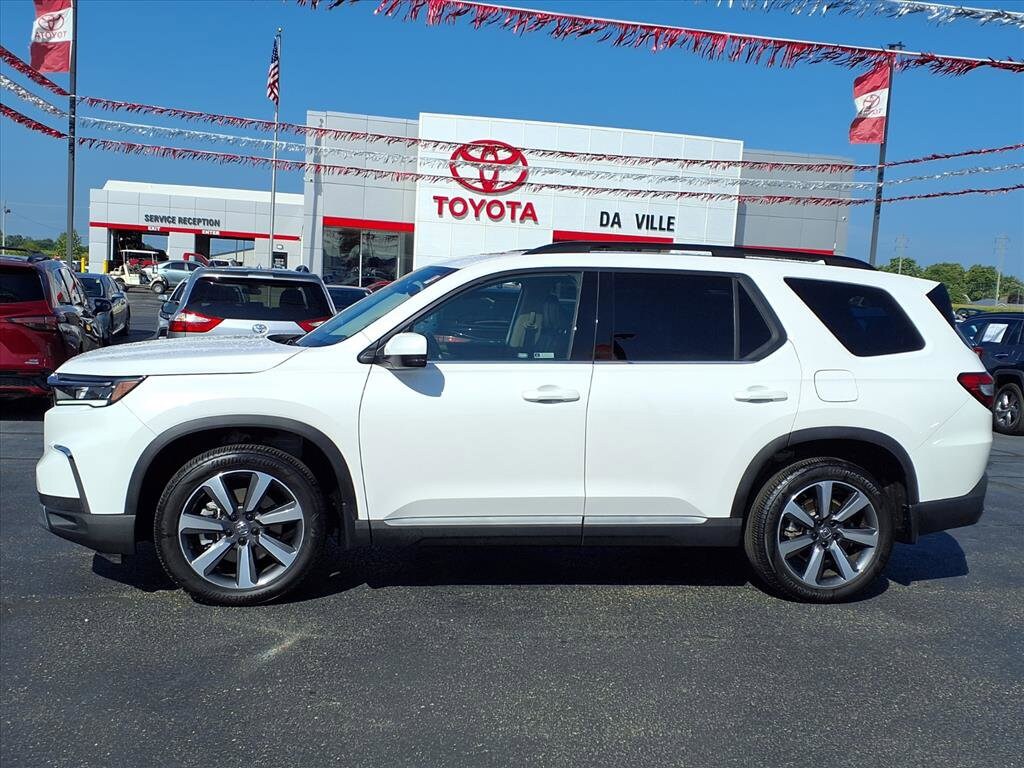 2024 Honda Pilot Touring photo 2