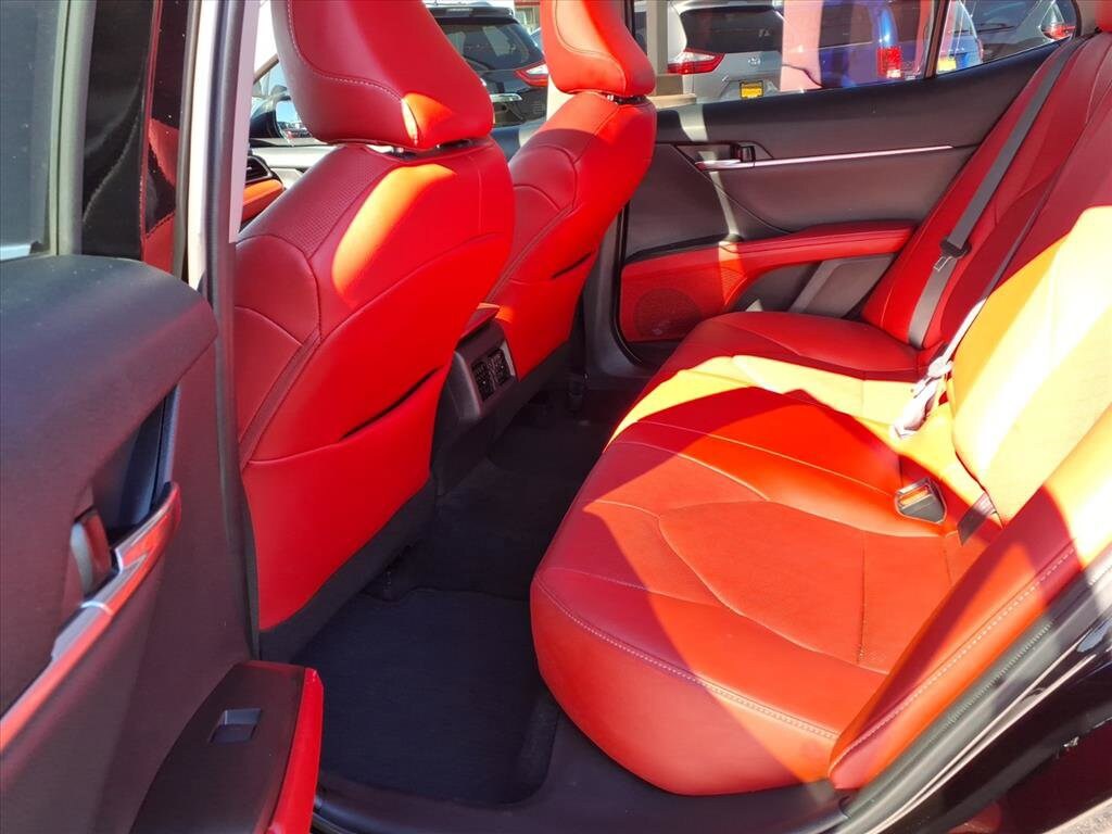 2022 Toyota Camry XSE V6 photo 2