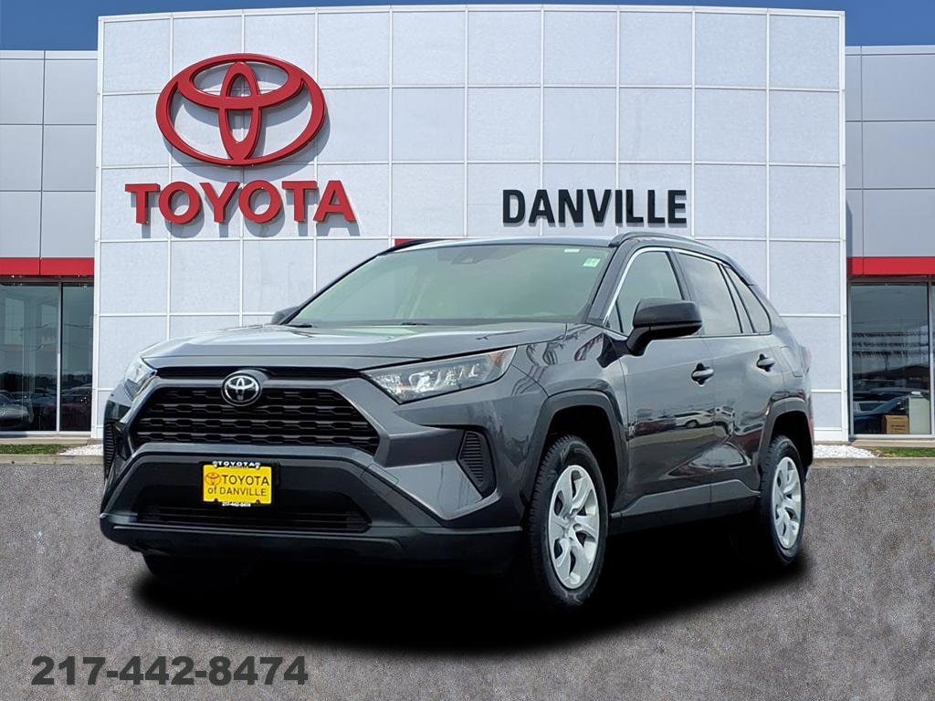 2019 Toyota RAV4 LE's photo