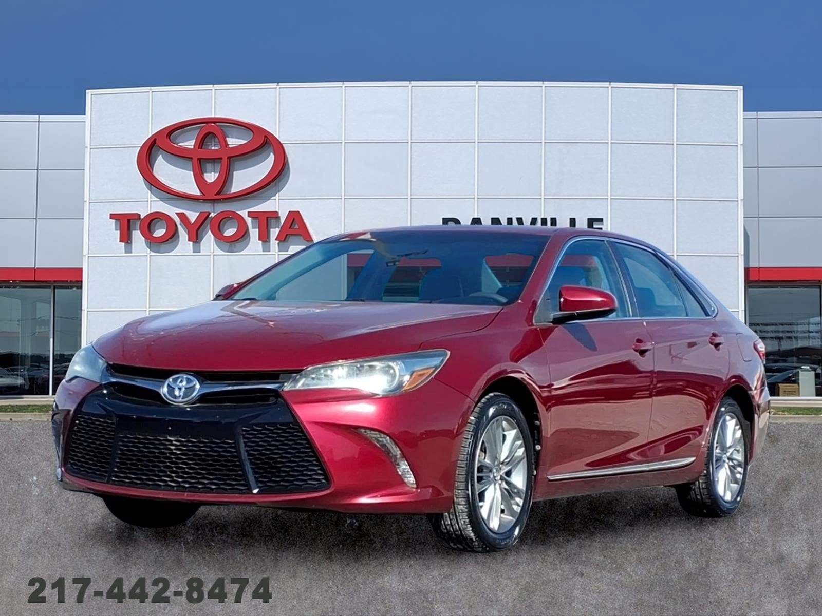 Used 2017 Toyota Camry SE with VIN 4T1BF1FK2HU615722 for sale in Tilton, IL