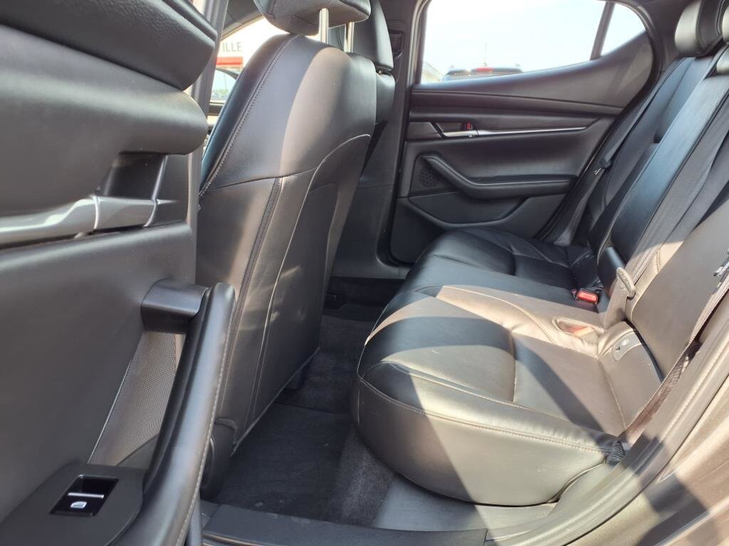 2021 Mazda Mazda3 Select photo 4