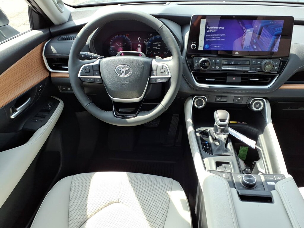 New 2026 Toyota Grand Highlander Platinum SUV