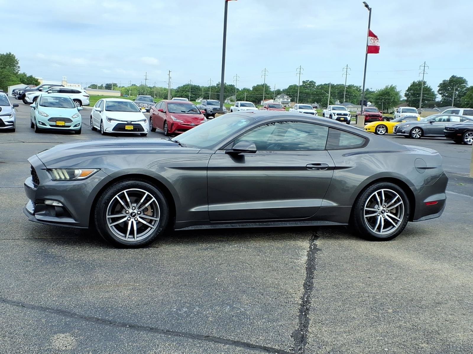 Used 2016 Ford Mustang EcoBoost Premium with VIN 1FA6P8TH2G5309980 for sale in Tilton, IL