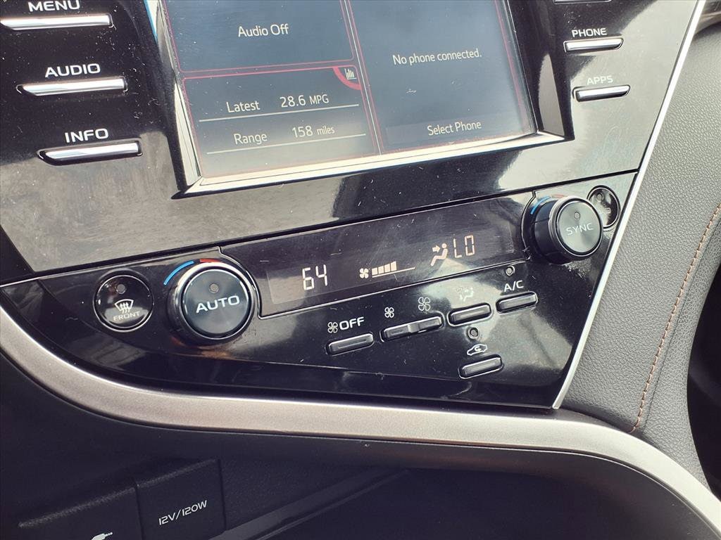 Used 2018 Toyota Camry XLE Sedan