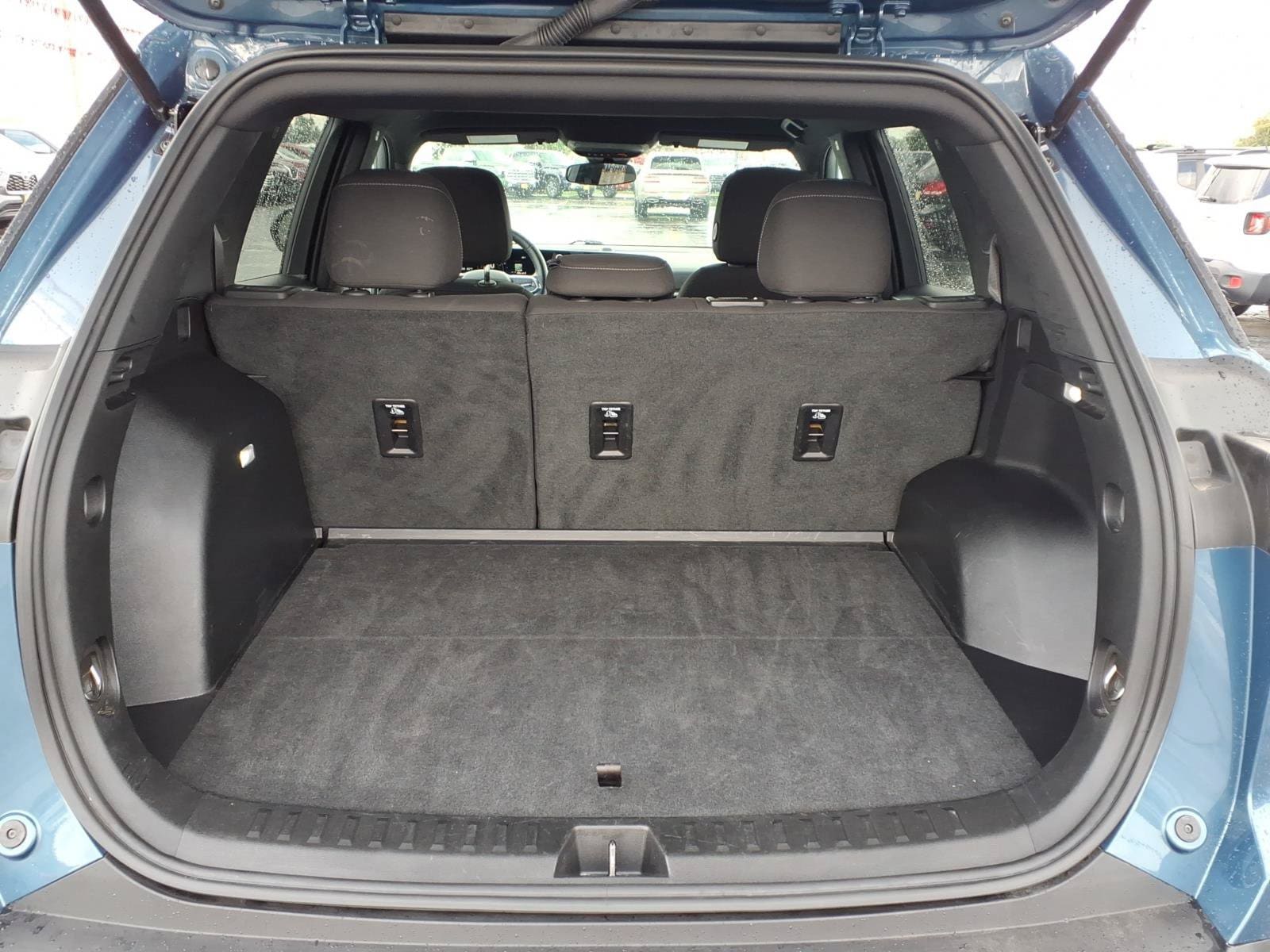2025 Chevrolet Equinox LT - Photo 10