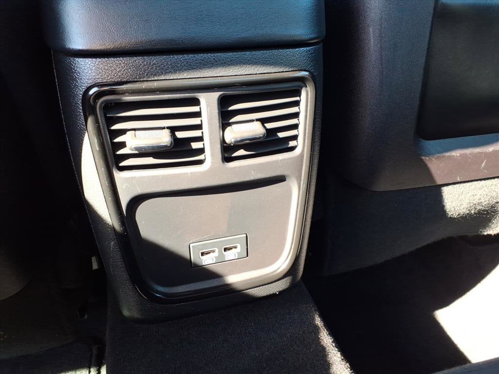 Used 2019 Dodge Charger SXT Sedan