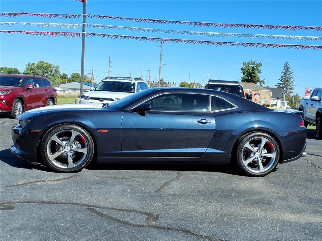 2014 Chevrolet Camaro 1LT photo 2