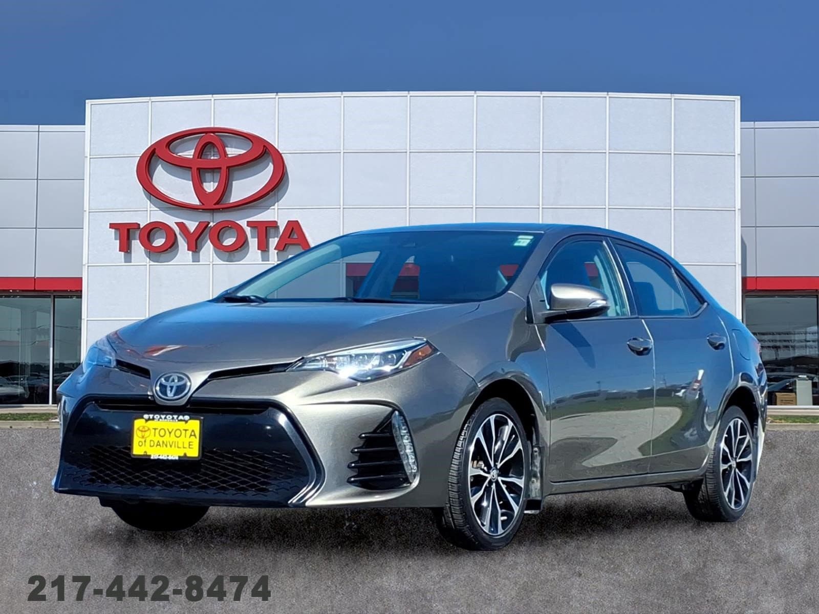 Used 2017 Toyota Corolla SE with VIN 2T1BURHE6HC950527 for sale in Tilton, IL