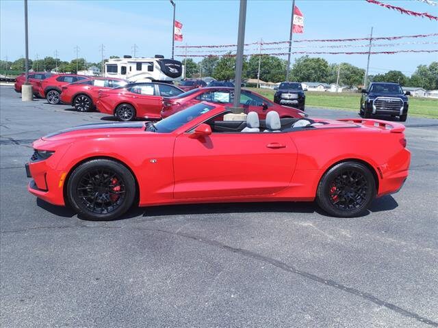 Used 2020 Chevrolet Camaro 1LT with VIN 1G1FB3DX2L0118027 for sale in Tilton, IL