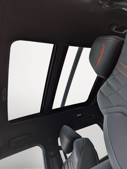 2025 Nissan Armada PRO-4X - Photo 25