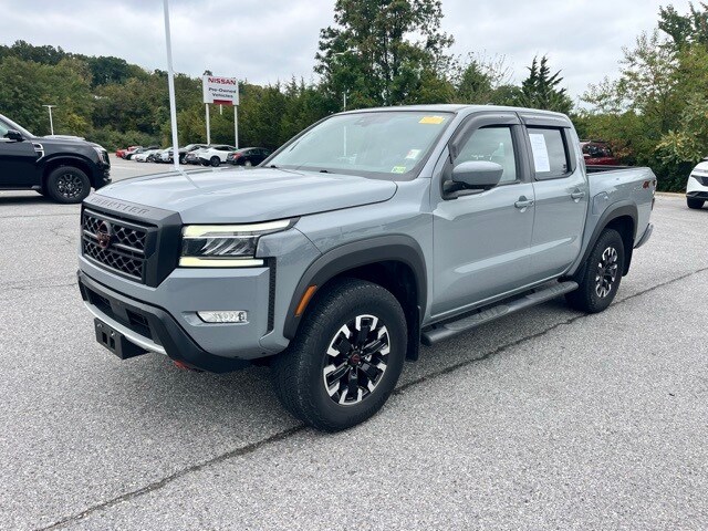 2023 Nissan Frontier PRO-4X photo 3