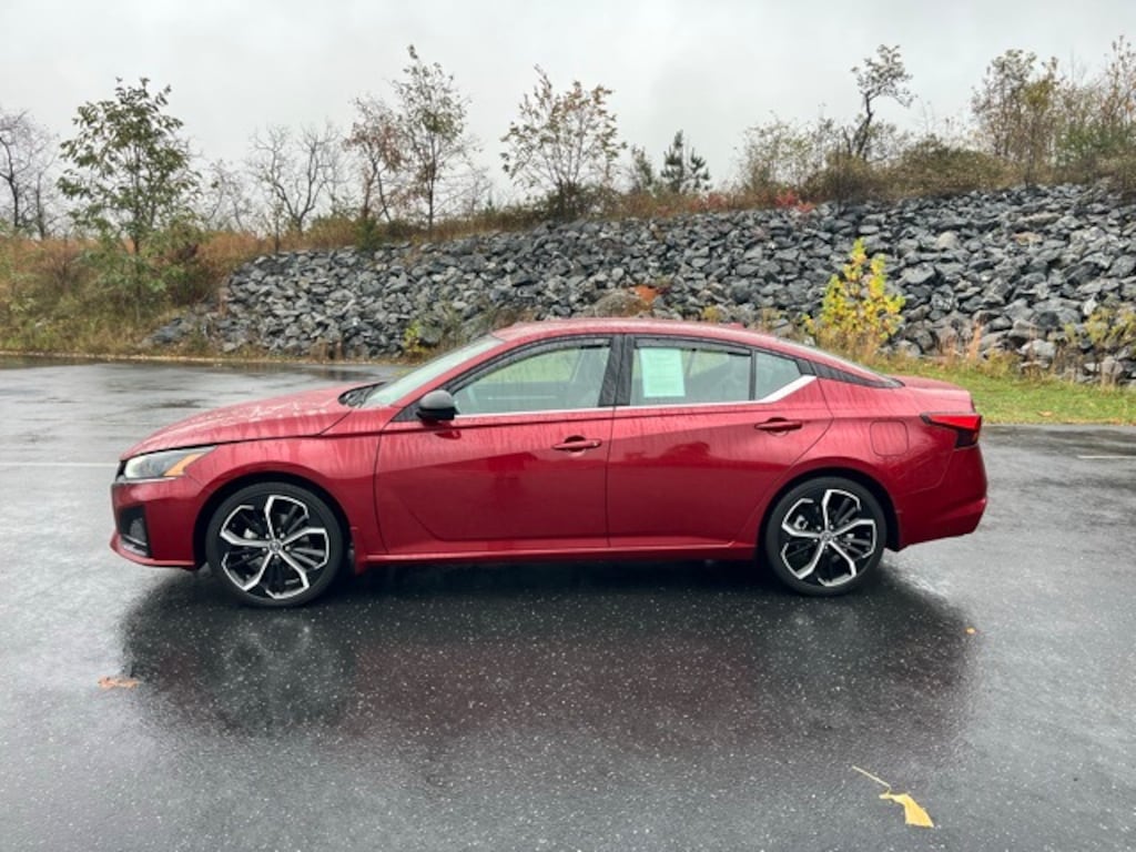 Certified 2024 Nissan Altima 2.5 SR Sedan