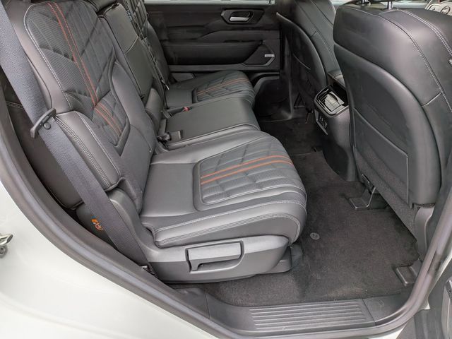 2025 Nissan Armada PRO-4X - Photo 33