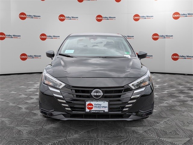 2025 Nissan Versa 1.6 SV photo 2