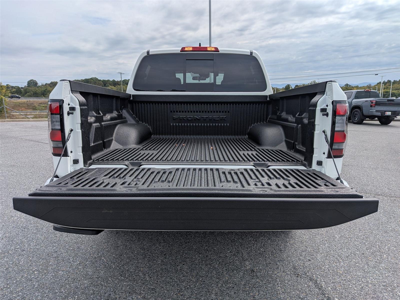 2026 Nissan Frontier SV - Photo 29