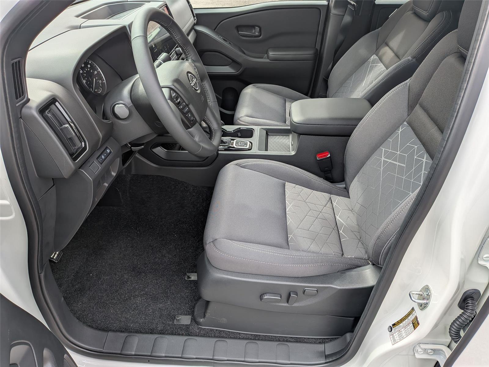 2026 Nissan Frontier SV - Photo 10