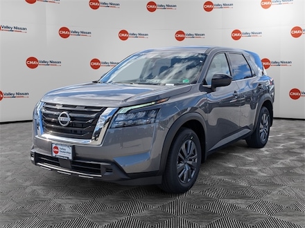 2025 Nissan Pathfinder S SUV