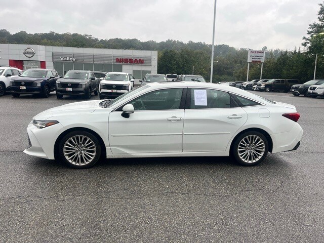 2020 Toyota Avalon Limited photo 4