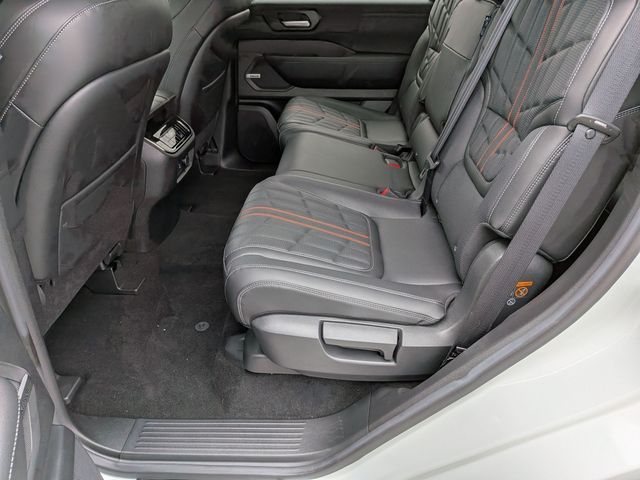2025 Nissan Armada PRO-4X - Photo 26