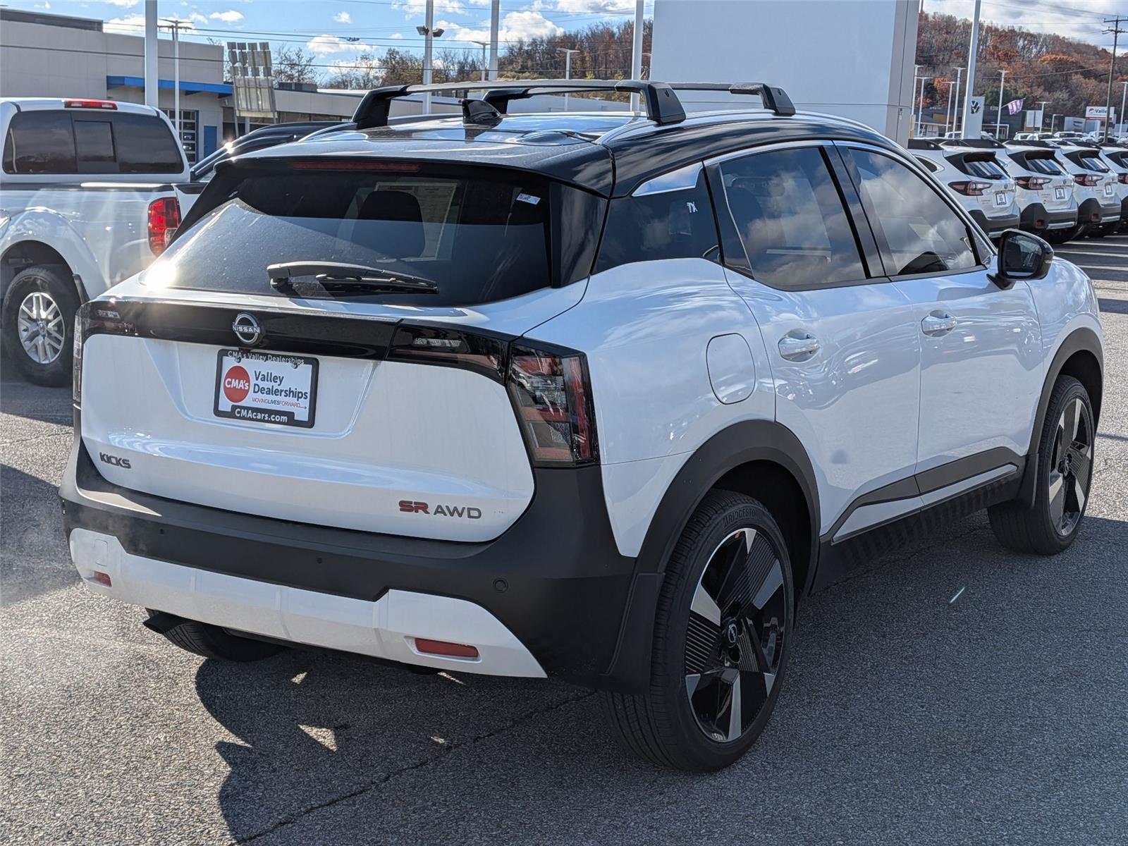 2026 Nissan KICKS SR AWD - Photo 5