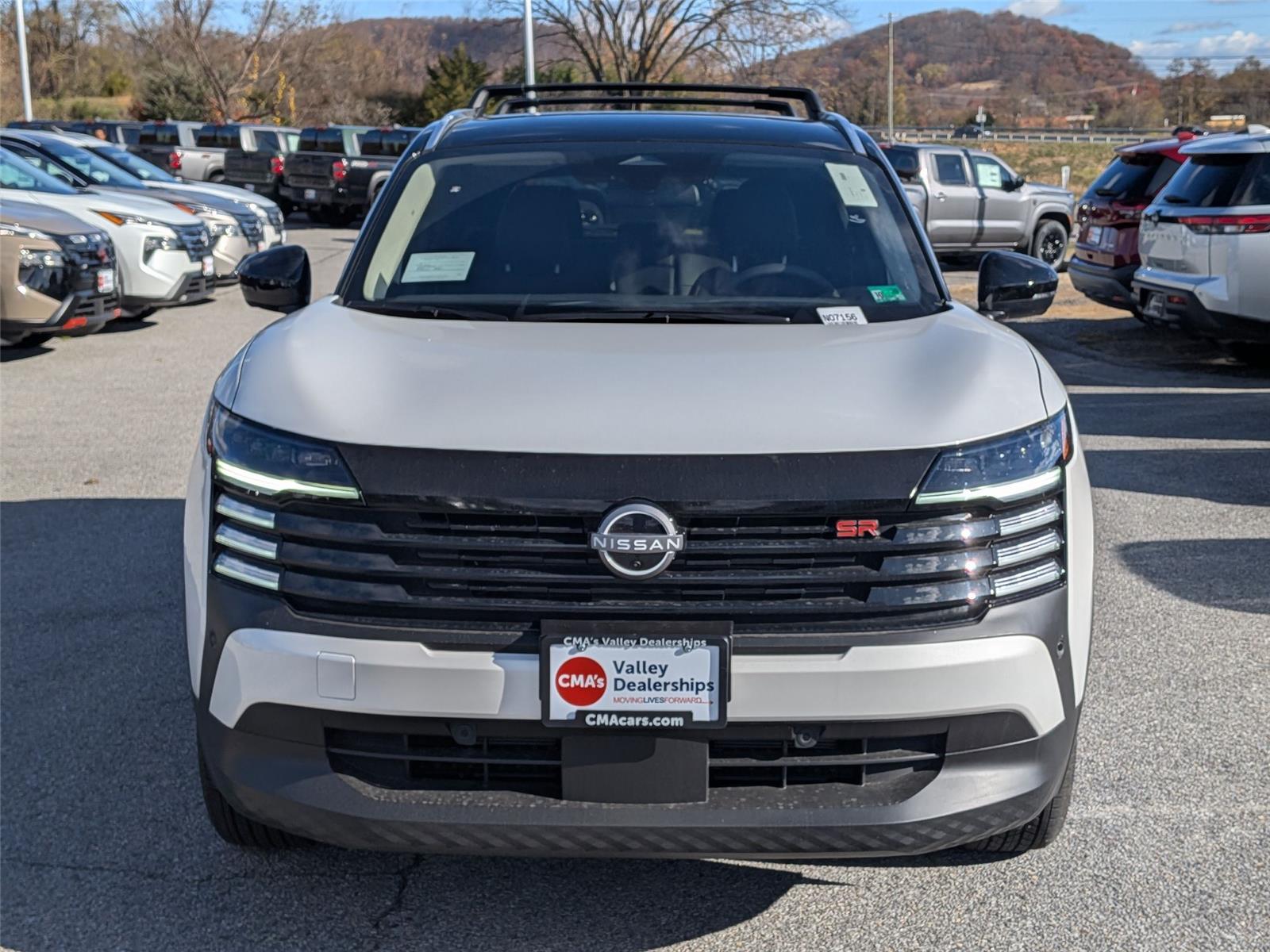 2026 Nissan KICKS SR AWD - Photo 2