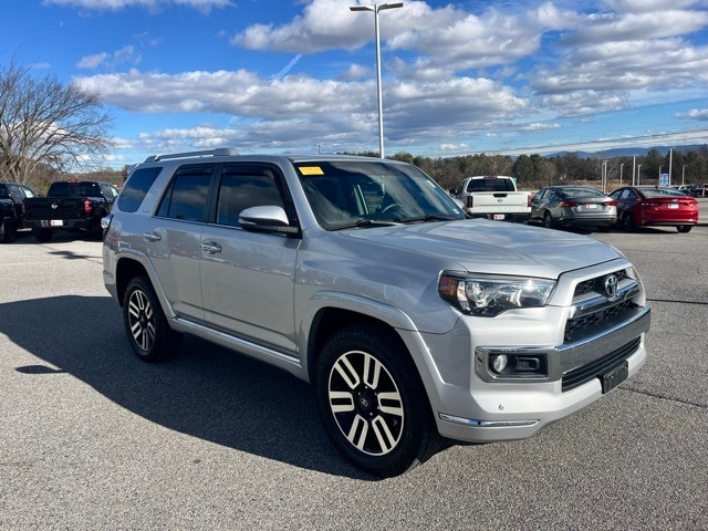 2018 Toyota 4Runner Limited's photo