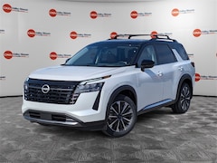 2026 Nissan Pathfinder Platinum SUV