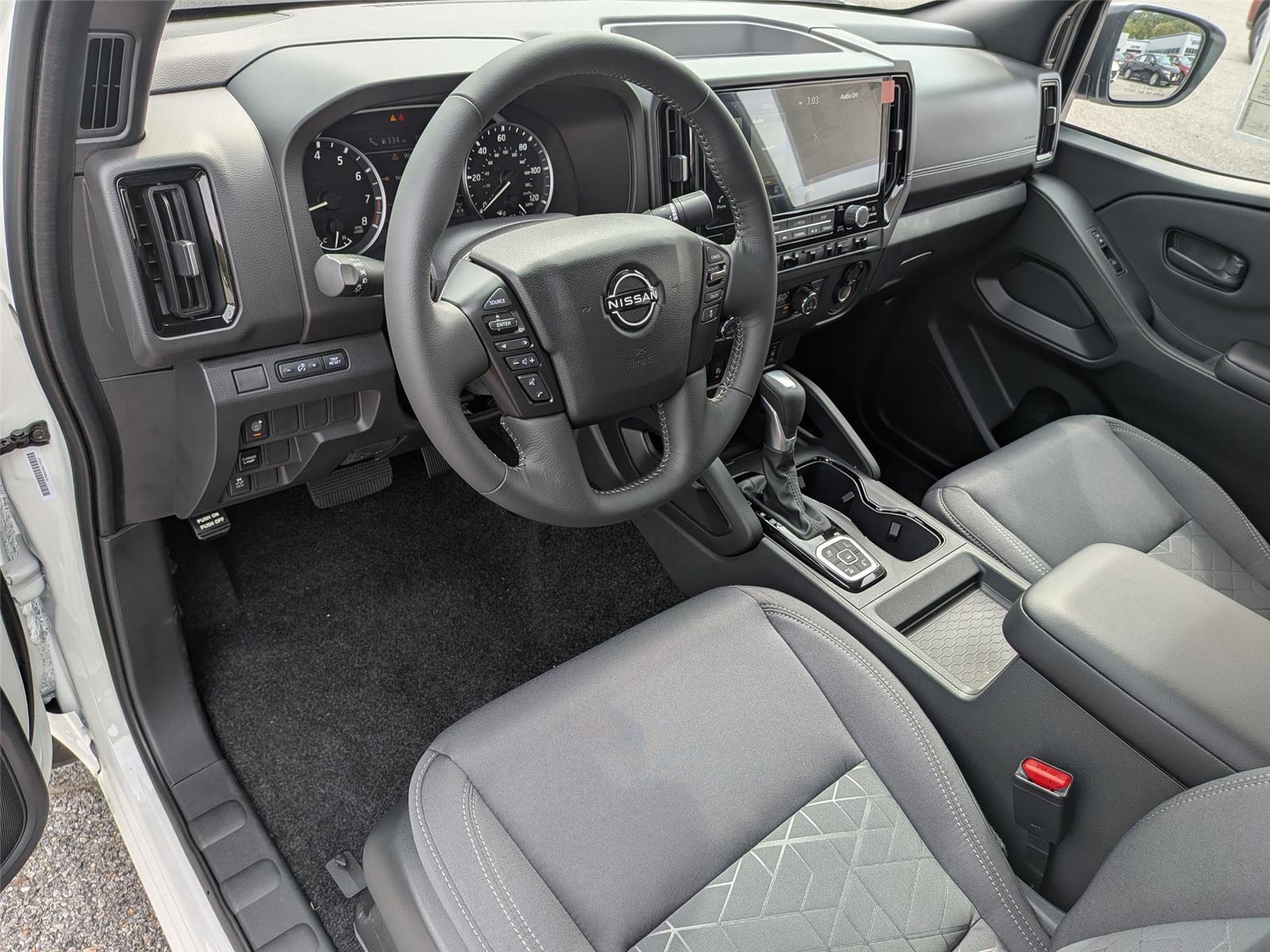 2026 Nissan Frontier SV - Photo 11