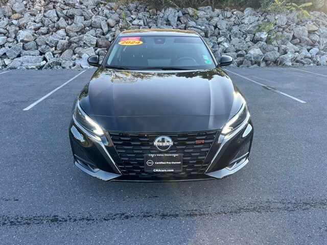 2024 Nissan Altima 2.5 SR photo 2
