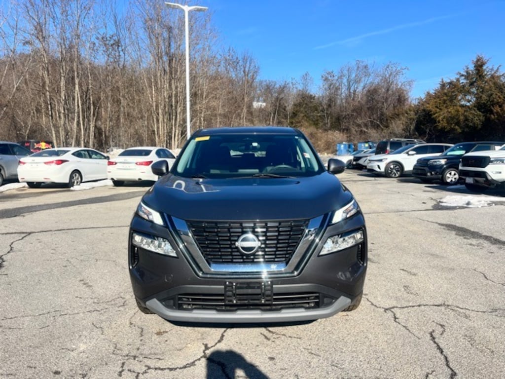 Certified 2022 Nissan Rogue SV SUV