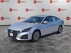 2025 Nissan Altima 2.5 SV Sedan