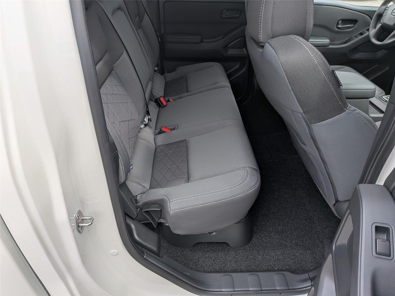 2026 Nissan Frontier SV - Photo 30