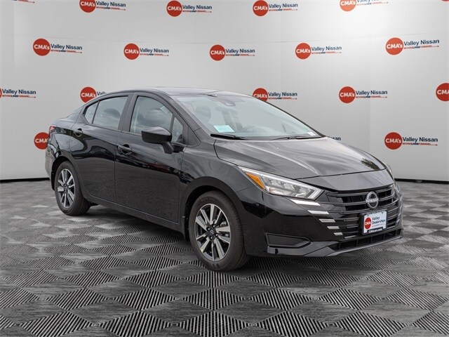 2025 Nissan Versa 1.6 SV photo 3