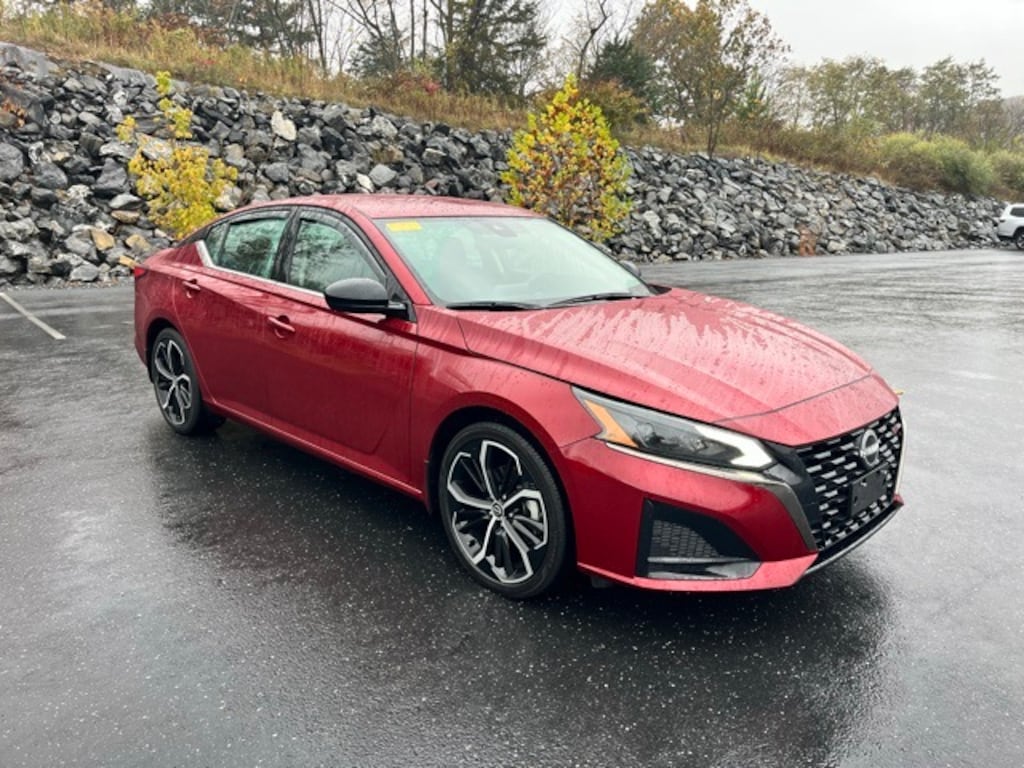 Certified 2024 Nissan Altima 2.5 SR Sedan