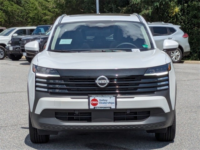 2025 Nissan Kicks SV photo 2