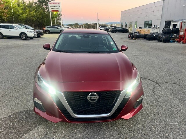 2022 Nissan Altima 2.5 SV photo 2