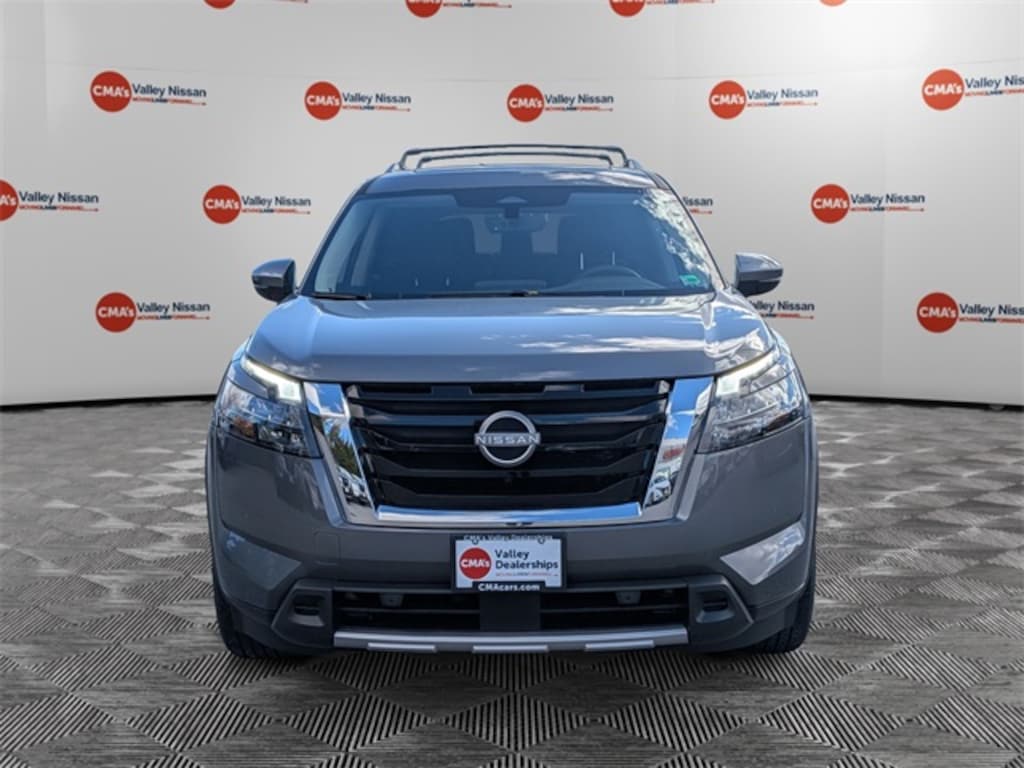 New 2025 Nissan Pathfinder SL SUV