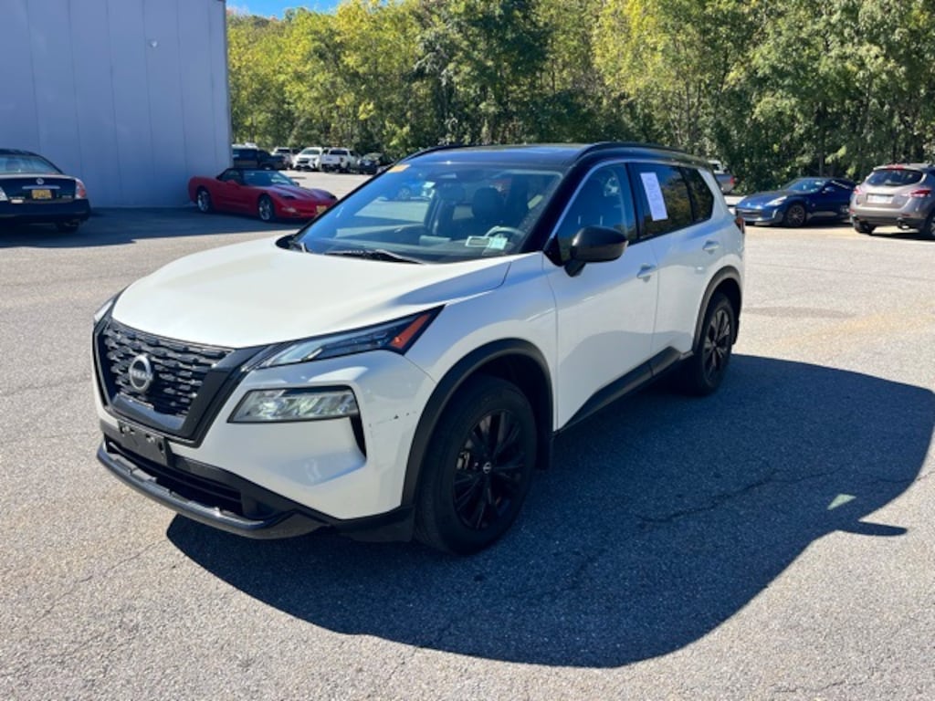 Used 2023 Nissan Rogue SV SUV