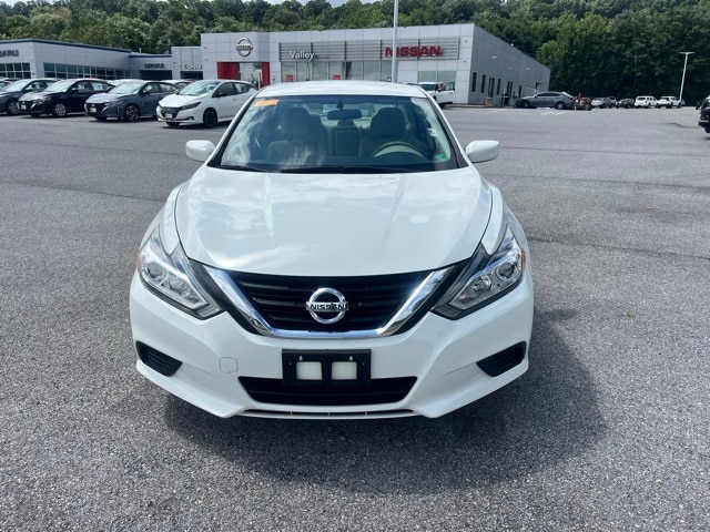 Used 2017 Nissan Altima S with VIN 1N4AL3AP7HC197094 for sale in Charlottesville, VA