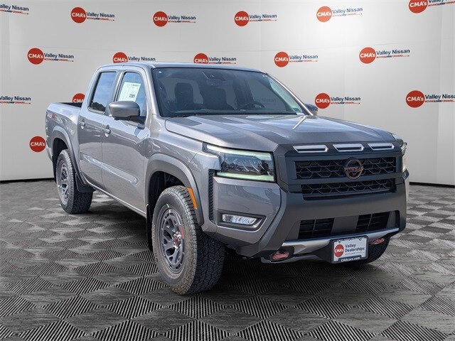 2026 Nissan Frontier PRO-4X photo 2