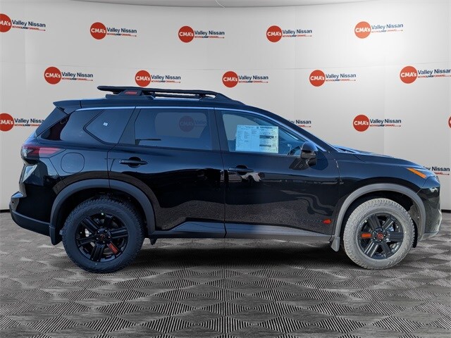 2026 Nissan Rogue SV photo 4