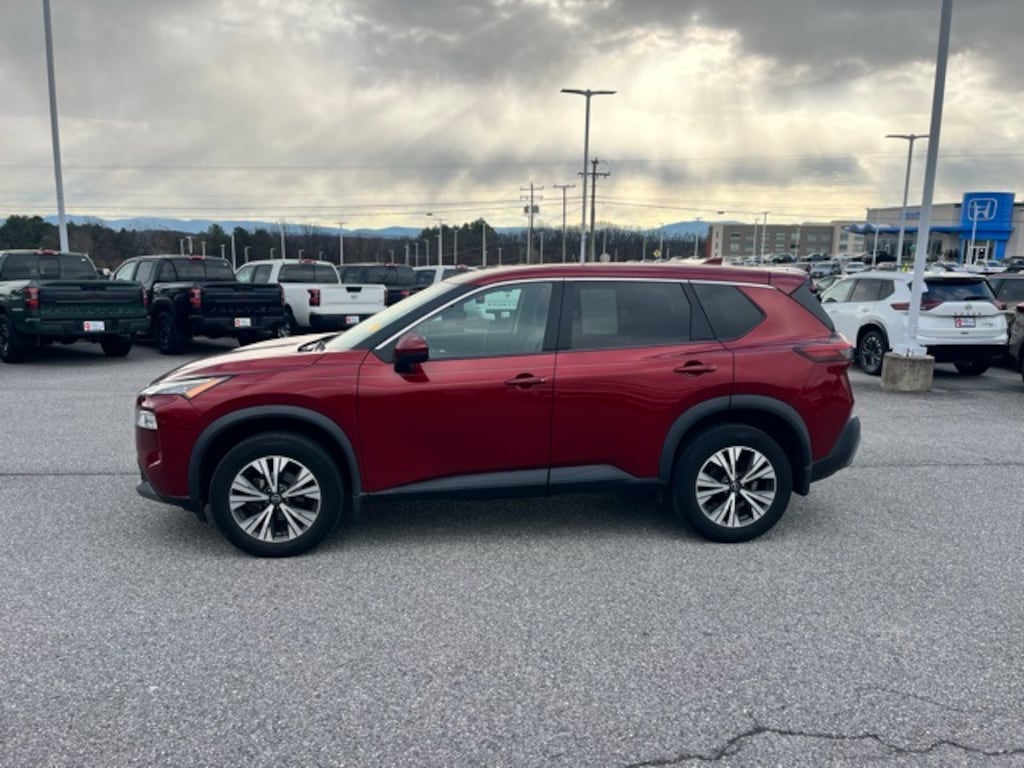 Used 2023 Nissan Rogue SV SUV