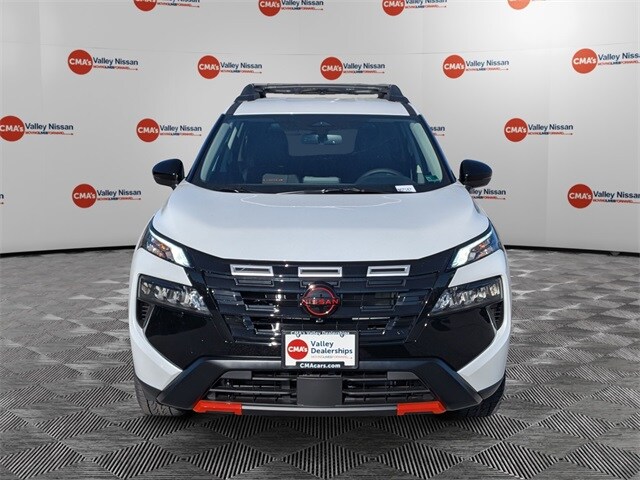 2026 Nissan Rogue SV photo 2