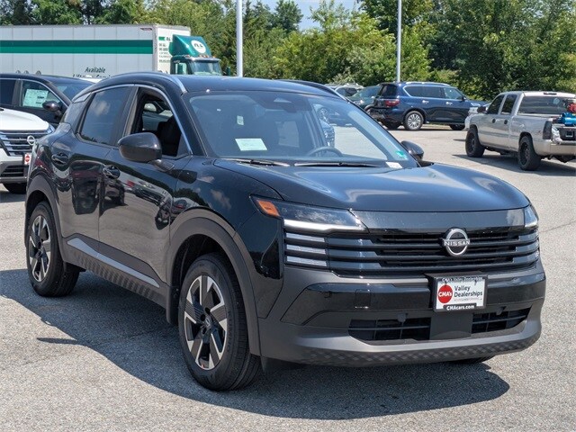2025 Nissan Kicks SV photo 2